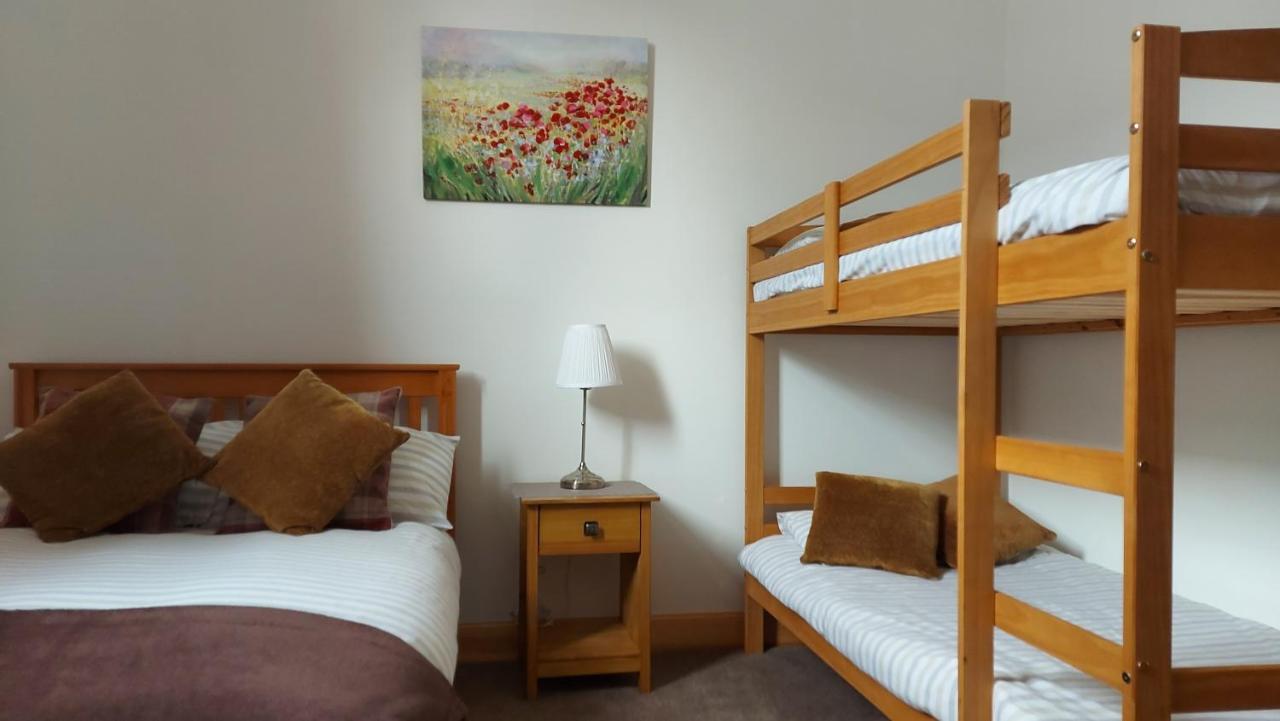 Helmsdale Lodge Hostel - All Rooms En-Suite المظهر الخارجي الصورة